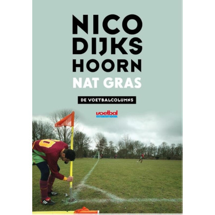 Nat gras: de voetbalcolumns